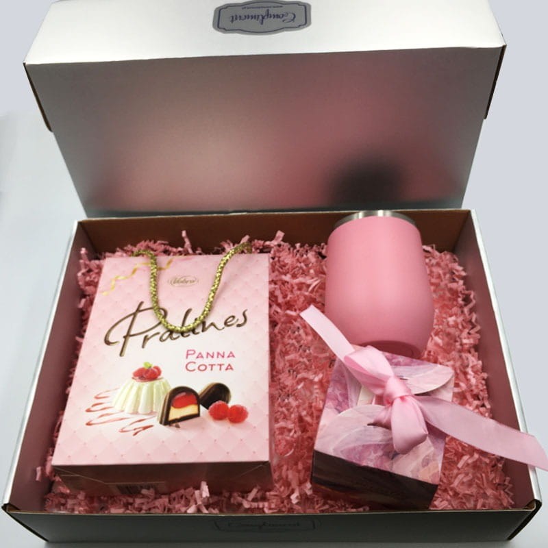 Prezent na walentynki dla niej w uroczym zestawie