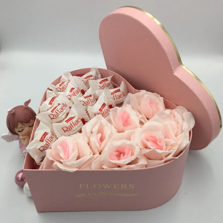 prezent dla dziewczyny - różowy flower box z rafaello
