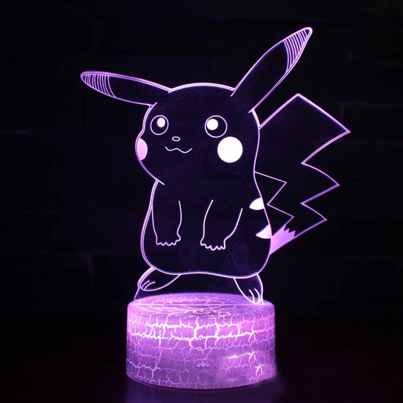 Lampka nocna 3D LED USB – Pokémon Pikachu. Kolorowa i bezpieczna lampka dla dzieci z efektem 3D. 16 kolorów, pilot i zasilanie USB – idealny prezent dla fana Pokémon.
