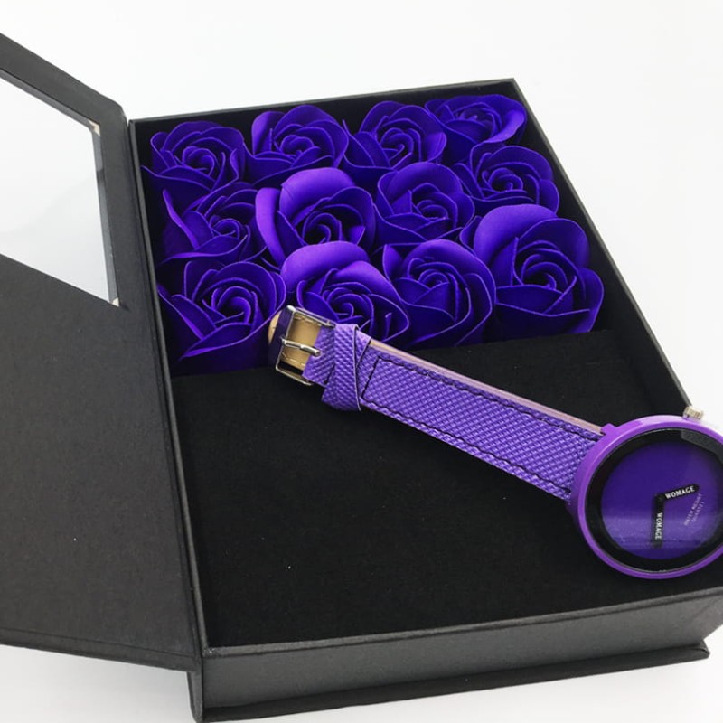 Elegancki zestaw z różowymi różami z mydła i zagarkiem