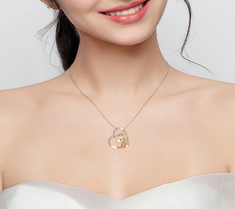 Luksusowa biżuteria marki "Bamuer"— naszyjnik z sterlingowego srebra (Silver Plated) w kształcie serca - jednorożca z cyrkonią