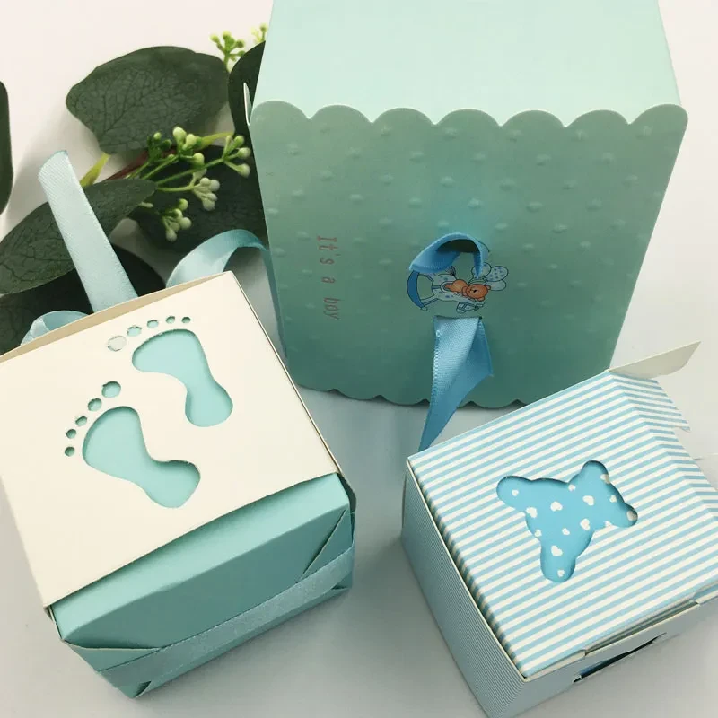 Urocze pudełko "Miś dla dziecka" ze słodyczami