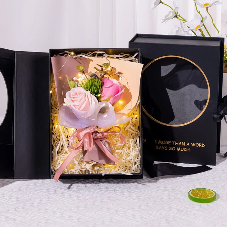 Flowerbox Książka Kwiaty Mydlane Róże prezent na Dzień Mamy
