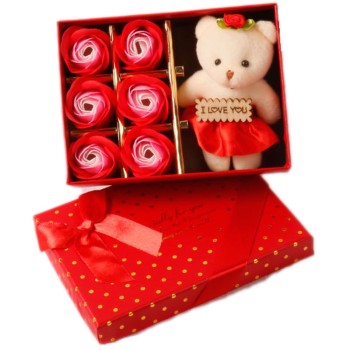 Prezent dla Mamy, Kobiety lub Babci – Zestaw z Mydlanymi Różami i Misiem