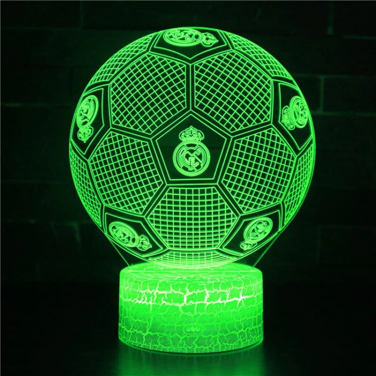 Personal 3D Lamp LED FC Real Madryt – elegancka lampka 3D piłkarska z pilotem i efektem świetlnym.