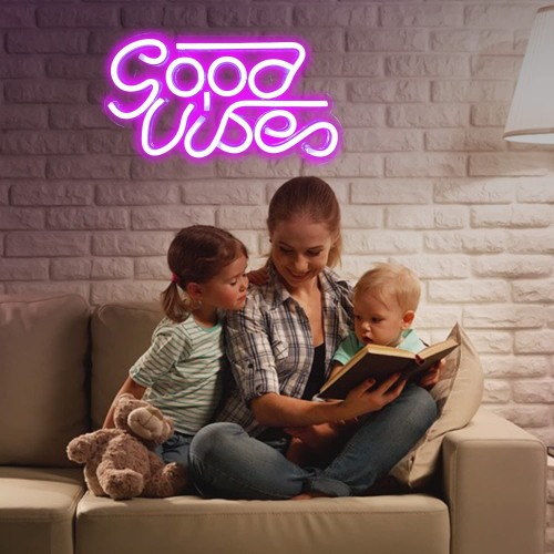 Compliment Neon Duży LED USB Na ścianę Good Vibes różowy