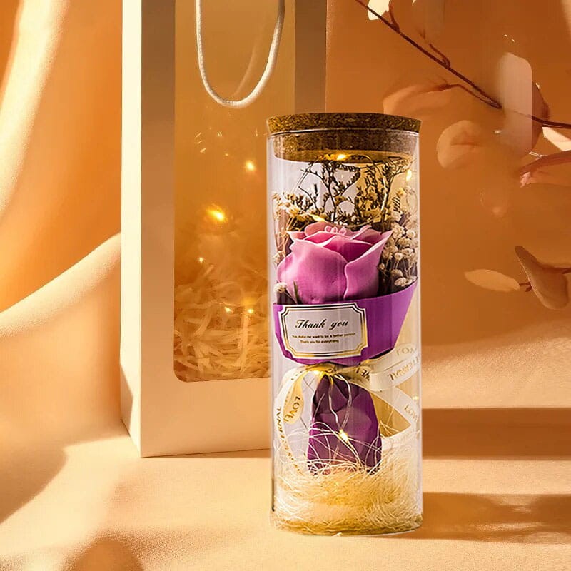 Prezent na Walentynki - Bukiet pachnących róż mydlanych pod szklaną kolbą