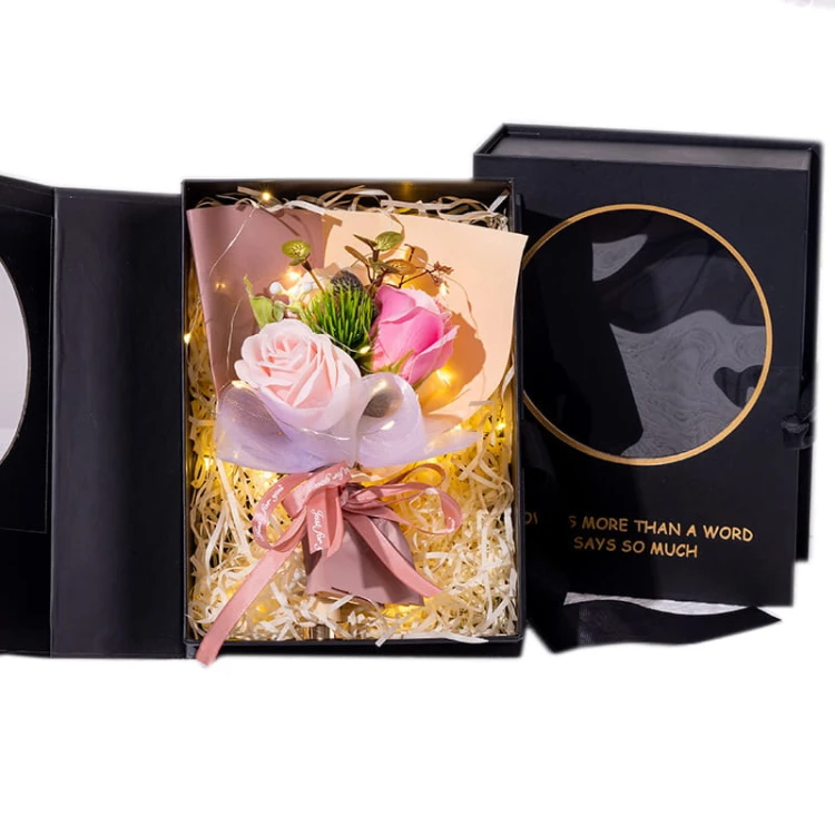 Flowerbox Książka Kwiaty Mydlane Róże prezent na Dzień Mamy
