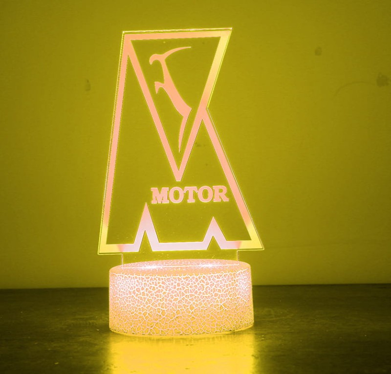 Lampka nocna 3D Motor Lublin Piłka Nożna – efektowna lampa USB dla fana klubu z Lublina.