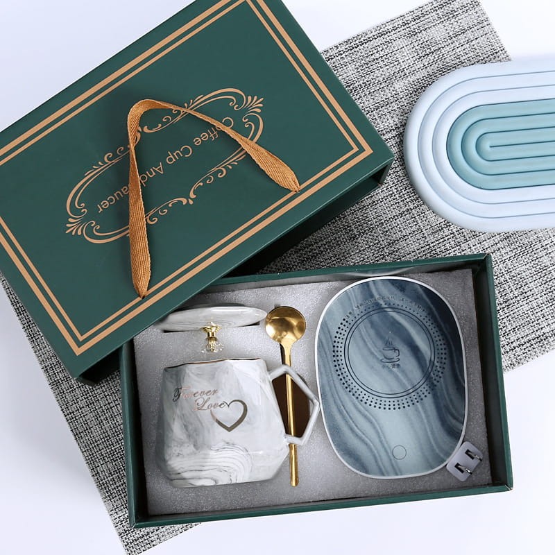 Prezent kubek z podgrzewaczem na święta