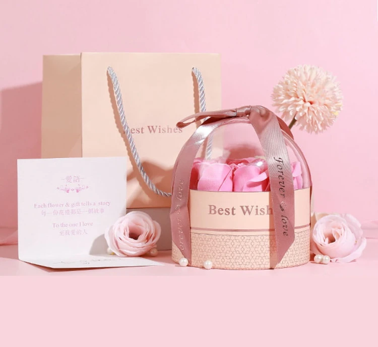 Złoty Naszyjnik Serce + Flower Box – Luksusowy Zestaw „Love Collection”