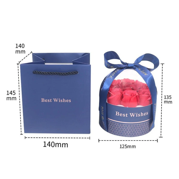 Flower box z mydlanymi różami i kartką – elegancki prezent dla koleżanki, mamy lub nauczyciela. Gotowy do wręczenia.