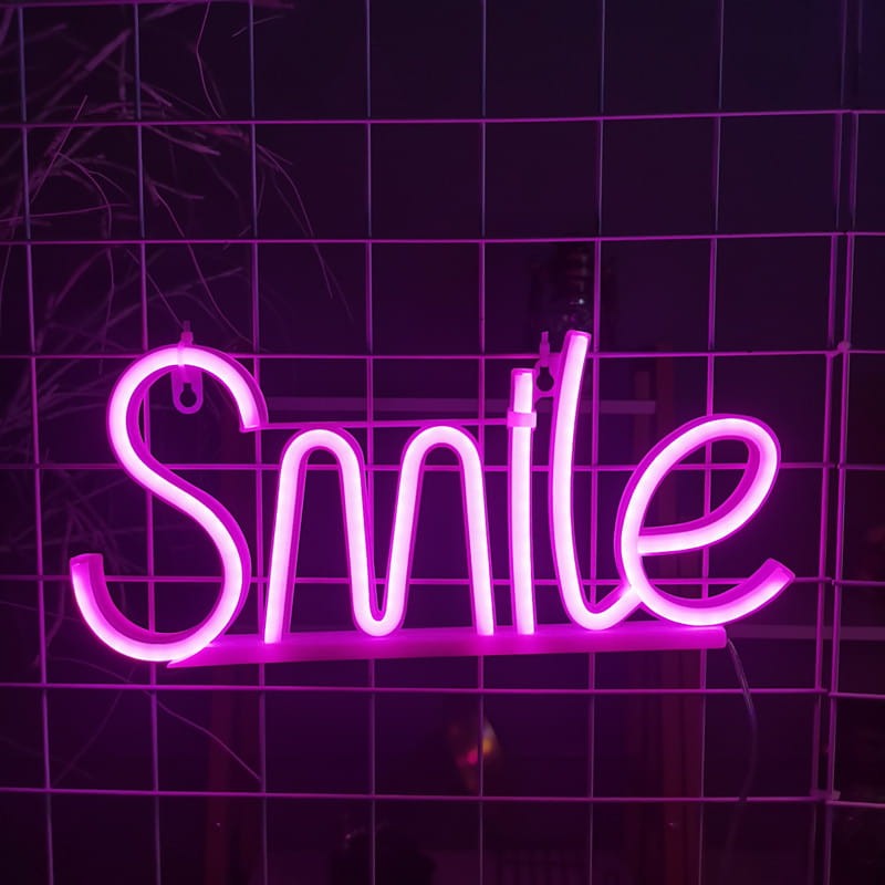 Neon LED „Smile” – różowe światło uśmiechu każdego dnia!