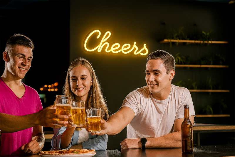 Duży neon Led USB Lampka na ścianę Napis do pokoju Cheers