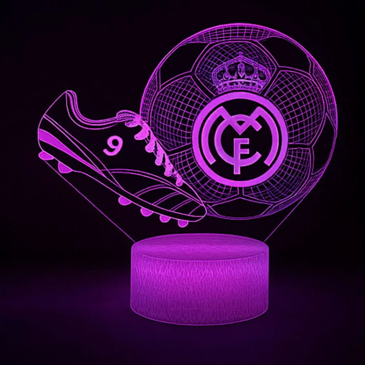 Lampka 3D LED FC Real Madryt – efektowna dekoracja z motywem piłki nożnej, biała podstawa LED.