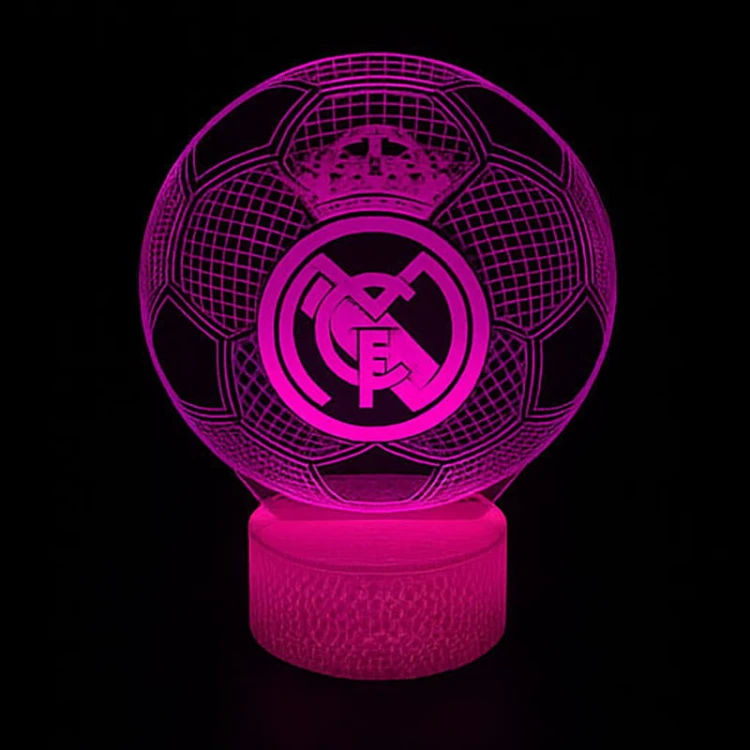 Lampka nocna 3D USB FC Real Madryt – elegancka dekoracja pokoju fana piłki z kolorowym podświetleniem.