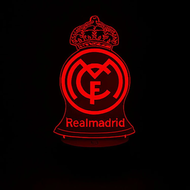 Lampka 3D LED FC Real Madryt – elegancka dekoracja i oryginalny upominek dla kibica.
