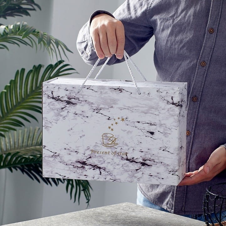 Elegancki zestaw kubków dla pary – idealny prezent na rocznicę ślubu 10, 20, 25, 30, 40 lub 50 lat.