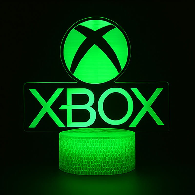 Lampka nocna 3D LED USB z pilotem – Playstation & Xbox . Efekt 3D, 16 kolorów światła i gamingowy design – idealna dekoracja i prezent dla gracza.