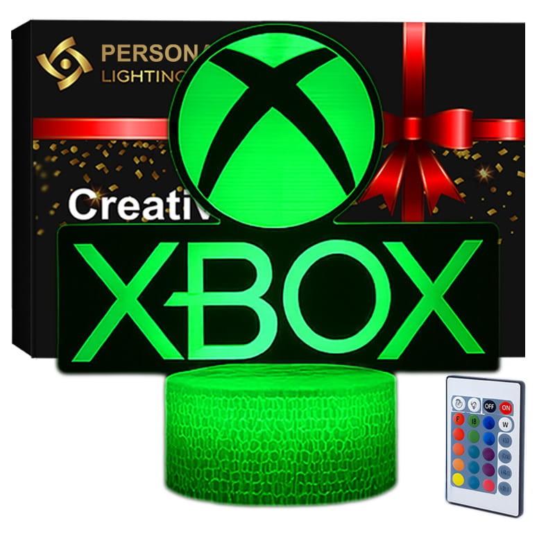 Lampka nocna 3D LED USB z pilotem – Playstation & Xbox . Efekt 3D, 16 kolorów światła i gamingowy design – idealna dekoracja i prezent dla gracza.