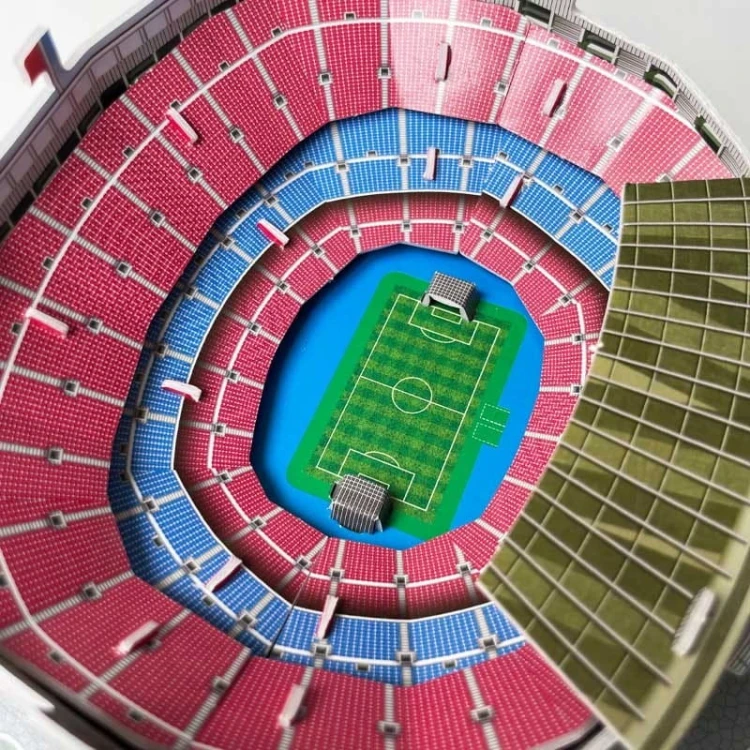 Model stadionu Camp Nou – FC Barcelona, puzzle 3D 27 el, łatwe składanie.