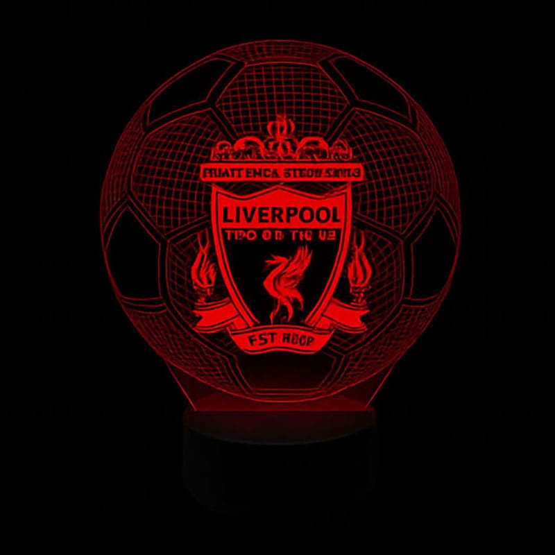 Lampka LED 3D USB Liverpool Ball – bezpieczna i energooszczędna, z pilotem, 16 kolorami oraz czarną podstawą pasującą do nowoczesnych wnętrz.