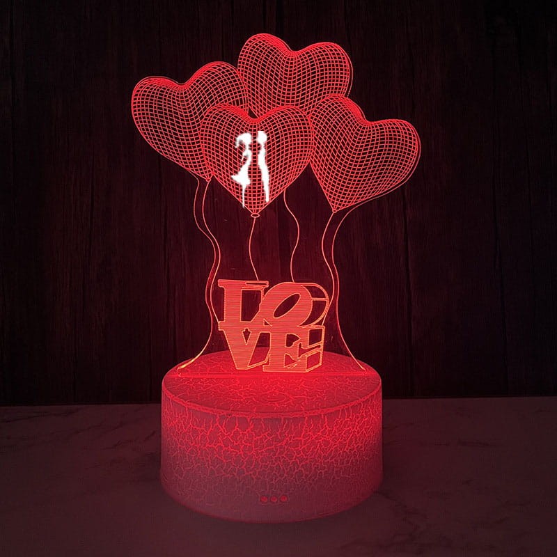Dekoracyjna lampka nocna 3D Love dla dzieci łączy efekt przestrzenny z bezpiecznym światłem LED. Regulacja jasności, pilot, 16 kolorów. Tylko USB.