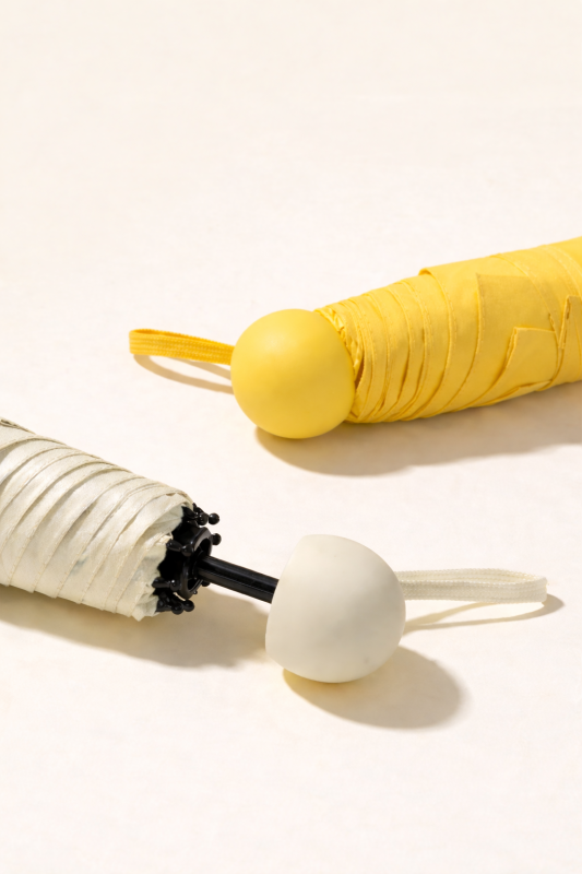 Parasol składany mały do torebki w kapsułce Persona Grata Parasolka Żółta Mini