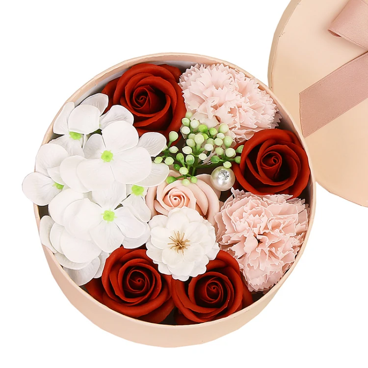 Flower Box „La Vie en Bleu” – Bukiet Francuskie kwiaty Mydlany czerwone