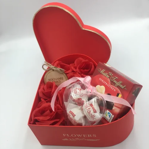 flower box ze słodyczam Maitre Truffout